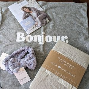 NWT Jilly Box Items (Pillow cases from Fall/Spring box) + Jilly Spa headband